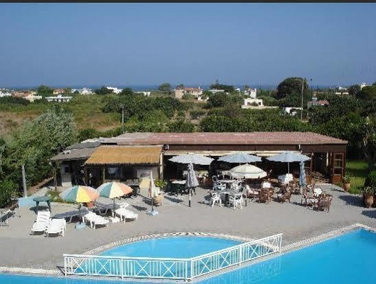 Alkmini Hotel Theológos Buitenkant foto